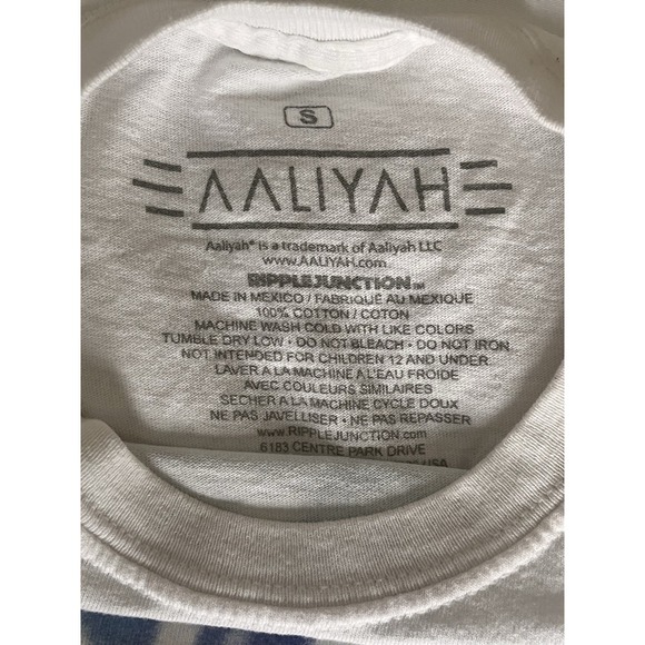 Aaliyah White T-Shirt Size Small R&B Hip Hop Printed Airbrush Ripple Junction - Picture 3 of 3